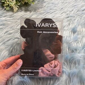 Ivaryss Hair Scrunchies